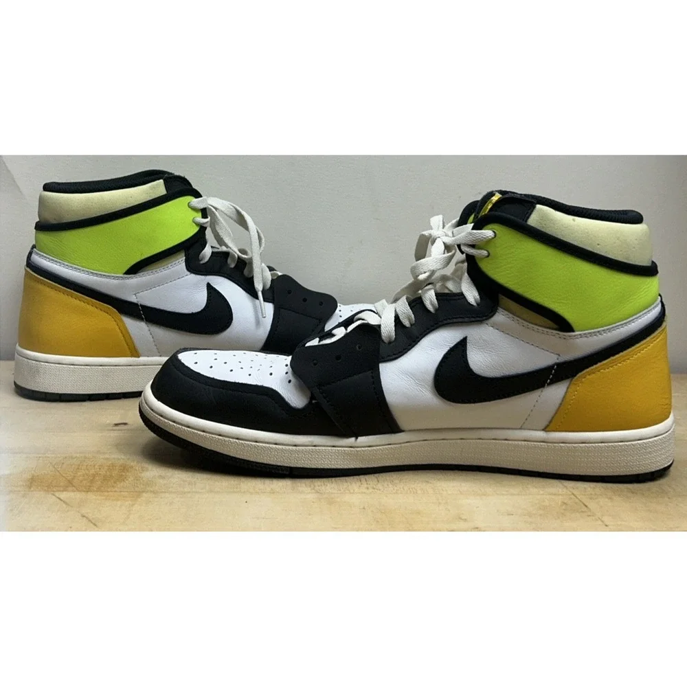 Size 14 -‎ Jordan 1 Retro High OG Volt